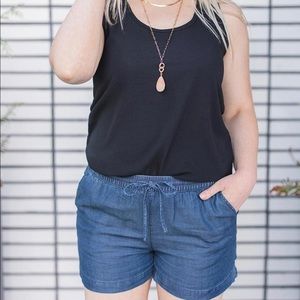 Only Brand 100% Lyocell shorts, Dark Wash, Size XLG